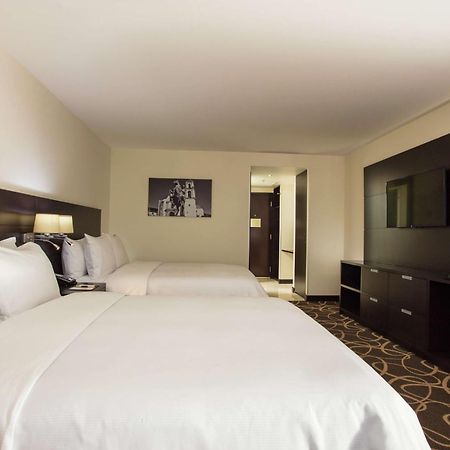 Doubletree By Hilton Toluca Hotel Exterior foto