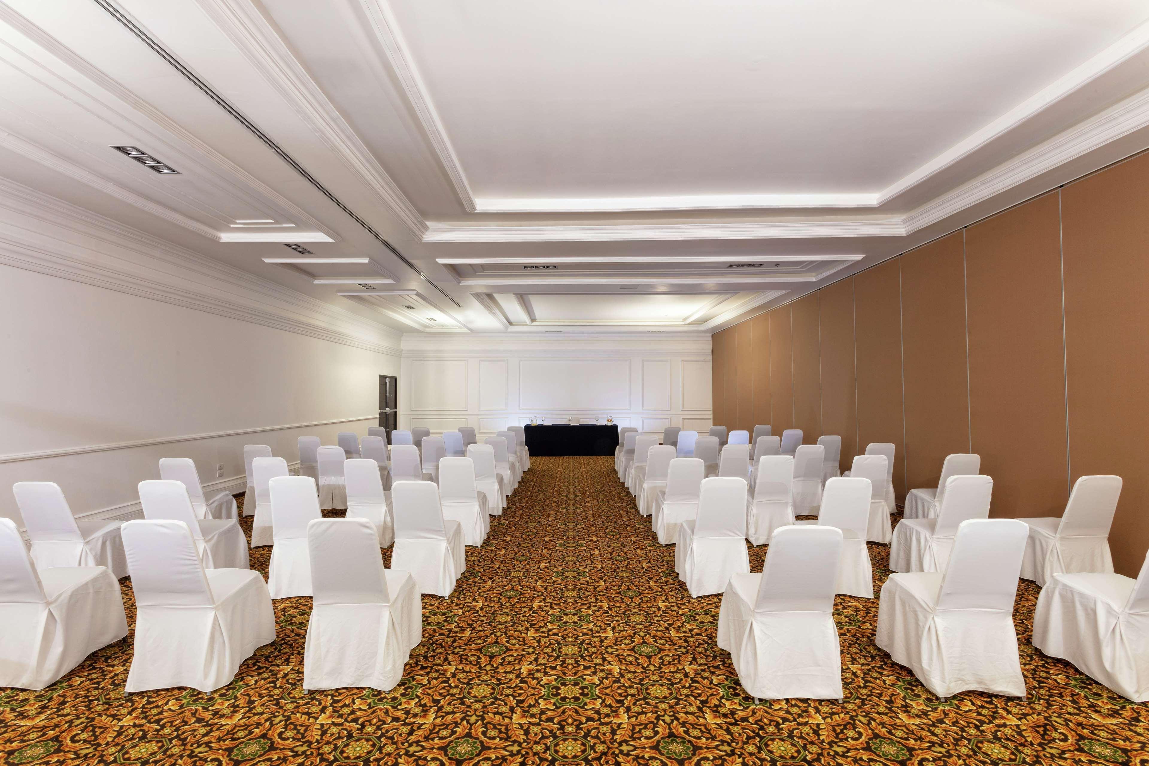 Doubletree By Hilton Toluca Hotel Exterior foto