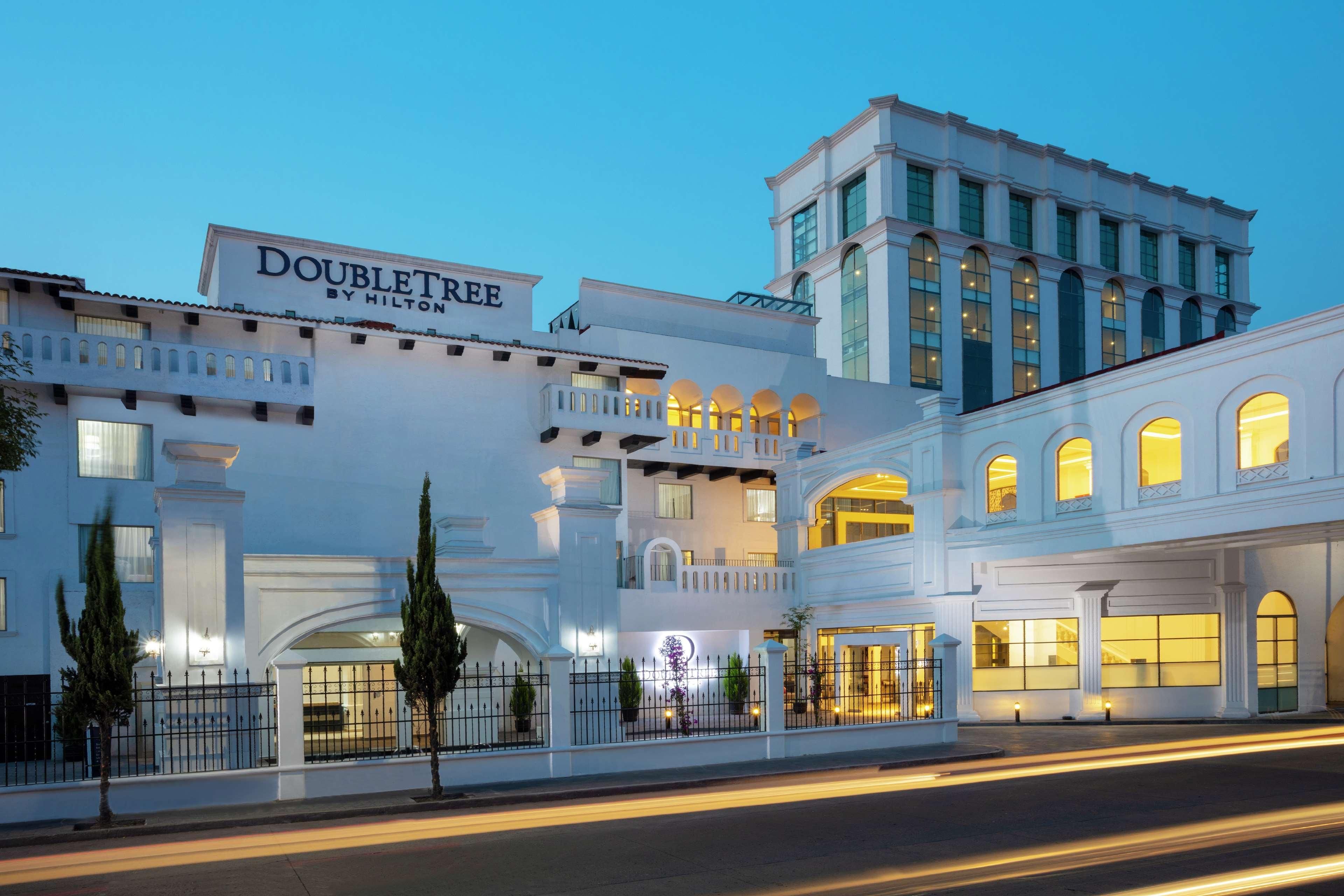 Doubletree By Hilton Toluca Hotel Exterior foto